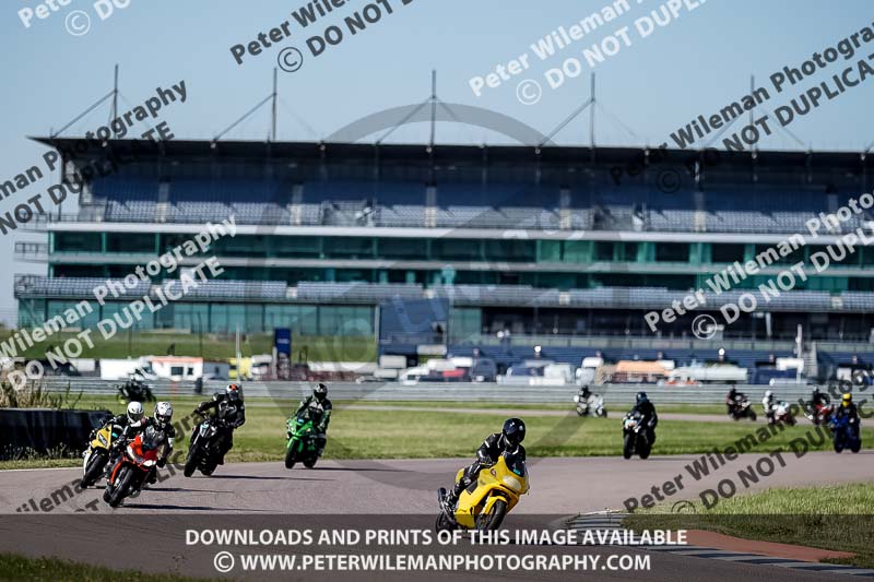 Rockingham no limits trackday;enduro digital images;event digital images;eventdigitalimages;no limits trackdays;peter wileman photography;racing digital images;rockingham raceway northamptonshire;rockingham trackday photographs;trackday digital images;trackday photos